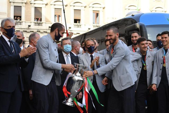 开云APP-总统接见意大利队，曼奇尼回应英格兰扎心一幕